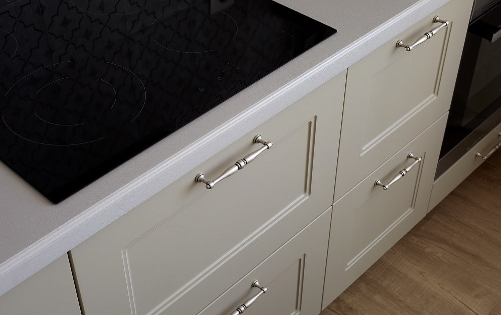 Кремовая кантри-кухня