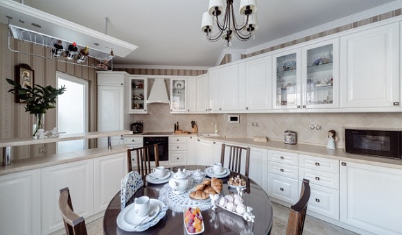 Белая кухня во Владивостоке