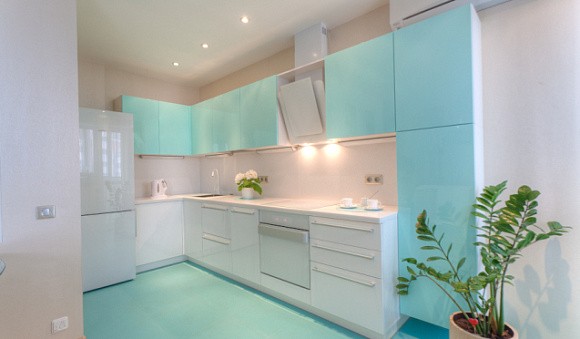 Белая кухня в Мурманске